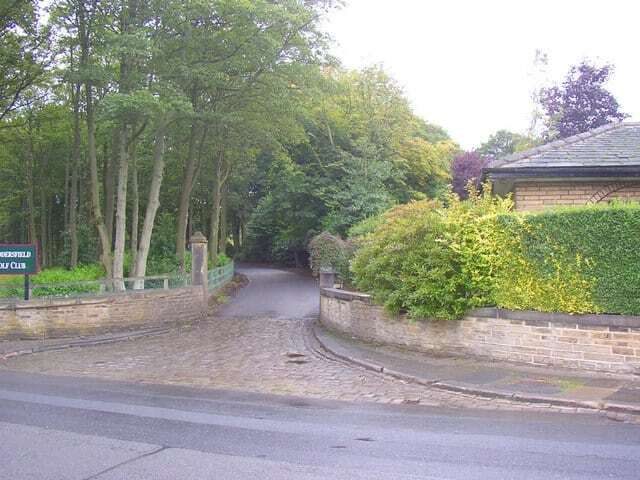 Leafy Fixby, north Huddersfield near Ainley Top